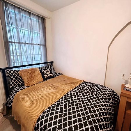 Spacious Studio Flat In 伦敦 外观 照片